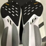 adidas ADIZERO BOSTON 12超輕馬拉松玻纖柱專(zhuān)業(yè)競訓跑鞋阿迪達斯 深灰色/黑色/銀色/白色   42.5 曬單實(shí)拍圖
