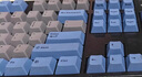 Leopold 利奧博德 無(wú)鋼NP900RBT PD版 加厚PBT二色鍵帽雙模藍牙104鍵機械鍵盤(pán) 灰藍 PD版 藍牙+有線(xiàn)無(wú)鋼靜音雙模版 櫻桃紅軸 曬單實(shí)拍圖