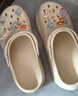 名創(chuàng)優(yōu)品（MINISO）洞洞鞋男女夏季外穿涼鞋防滑厚底踩屎感包頭涼拖鞋 卡其+海洋星星 曬單實(shí)拍圖