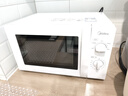 美的（Midea）快捷微波爐 家用小型 360°轉盤加熱 旋鈕操控 易潔內(nèi)膽（M1-L213B） 曬單實拍圖