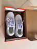 耐克（NIKE）JOURNEY RUN女子公路專(zhuān)業(yè)跑步鞋秋季緩震反光運動(dòng)FJ7765 113白/繡球花紫/淺紫晶/黑 35.5 曬單實(shí)拍圖