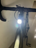 飛利浦（PHILIPS）光影騎士自行車(chē)前燈強光騎行手電筒山地公路電動(dòng)燈長(cháng)續航吊裝支架 1800LM/60H續航 曬單實(shí)拍圖
