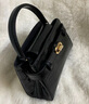 CHARLES&KEITH鱷魚(yú)紋凱莉包手提斜挎婚包包女包生日禮物CK2-50270880-1 Black黑色 S 曬單實(shí)拍圖