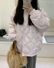 鹿王戀雪韓版輕薄羽絨服女2025冬季新款短款菱格小個(gè)子白鴨絨顯瘦保暖外套 奶昔粉 M 建議120-150斤穿 曬單實(shí)拍圖