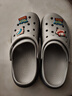 ZECROSS夏季透氣防滑洞洞鞋女士包頭拖鞋涼鞋一腳蹬外穿厚底護士沙灘涼拖 鉛白+男女頭鞋花 38 標準運動(dòng)鞋碼 曬單實(shí)拍圖
