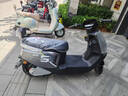 綠源電動(dòng)摩托車(chē)旋風(fēng)【續航100km-6塊鉛酸電池-1200W電機】液壓減震29L大容量座桶 液冷電機質(zhì)保十年 灰 曬單實(shí)拍圖