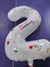 仕彩 白色印花數字氣球裝飾品兒童生日派對場(chǎng)景布置戶(hù)外手持拍照道具3 曬單實(shí)拍圖