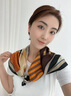 CHANEELR & KARITH真絲絲巾宮格駿馬印花女桑蠶絲杭州絲綢輕奢生日中秋節禮物送實(shí)用 【橫戈盤(pán)馬】生日禮盒婆婆長(cháng)輩 70*70cm 曬單實(shí)拍圖