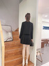 晨芙短款小西裝外套女時(shí)尚休閑職業(yè)裝套裝小個(gè)子氣質(zhì)正裝主持人工作服 7718黑色外套+027裙 M 建議90-100斤 曬單實(shí)拍圖