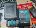 牧田（MAKITA）原裝鋰電18V通用單口普通充電器194539-4 DC18SD 曬單實(shí)拍圖
