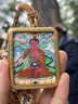 青藏源西藏純手繪扎基拉姆黃黑財神大黑天文殊菩薩藥師佛小唐卡佛牌吊墜 阿彌陀佛生肖狗豬守護神4*5cm 曬單實(shí)拍圖