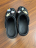 名創(chuàng)優(yōu)品（MINISO）洞洞鞋男女夏季外穿涼鞋防滑厚底踩屎感包頭涼拖鞋 黑色+海洋星星 曬單實(shí)拍圖