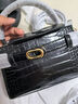 CHARLES&KEITH鱷魚(yú)紋凱莉包手提斜挎婚包包女包生日禮物CK2-50270880-1 Black黑色 S 曬單實(shí)拍圖