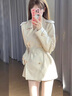 她芙（tafu）品牌女裝風衣外套女小個子2025春秋新款韓版英倫風翻領(lǐng)系帶大衣 米杏色 M 曬單實拍圖