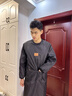 KINGXIAOJING男士專(zhuān)用圍裙純棉長(cháng)袖罩衣工作透氣防污家用廚房做飯2026新款男款 長(cháng)袖款【灰色】防污透氣（180斤以?xún)龋?1件 曬單實(shí)拍圖