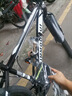 金武端自行車(chē)成人山地車(chē)公路賽車(chē)單車(chē)騎行變速超輕越野中學(xué)生初中青少年 頂配版-輻條輪-黑白色 26寸21速 曬單實(shí)拍圖