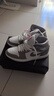 耐克（NIKE）Air Jordan 1 Mid AJ1 中幫白黑紅防滑耐磨緩震復古運動(dòng)籃球鞋 HF3216-100白灰 40.5 (255mm) 曬單實(shí)拍圖