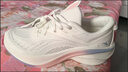 安踏葉子5丨輕質(zhì)厚底跑步鞋女鞋輕便回彈減震耐磨增高運動(dòng)鞋 曬單實(shí)拍圖