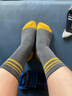 夢(mèng)特嬌100%純棉襪子男士秋冬季中筒艾草精油7A抗菌防臭吸汗厚款休閑棉襪 曬單實(shí)拍圖