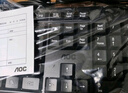 AOC KM160鍵盤(pán)鼠標套裝 有線(xiàn)鍵鼠套裝 全尺寸商務(wù)辦公 防潑濺 筆記本電腦鍵盤(pán) 黑色 曬單實(shí)拍圖