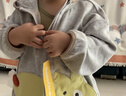 巴拉巴拉寶寶外套兒童上衣男童女童2025秋裝寬松可愛連帽開衫208325105211 曬單實拍圖