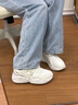 特步女鞋運動鞋子女秋季新款皮面防潑水軟底跑步鞋輕便百搭休閑老爹鞋 帆白/吉士橙【云柔皮面】 38 曬單實拍圖