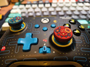八位堂 8BitDo 星系搖桿帽 Pro 2/SN30 Pro+/Xbox/PS4/PS5/Switch/NS/Pro 手柄通用 紅藍色 兩個(gè)簡(jiǎn)裝 曬單實(shí)拍圖