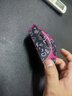 狼蛛（AULA）SC900高階電競無(wú)線(xiàn)鼠標輕量化 熱插拔電池 可換電 有線(xiàn)/藍牙/2.4G三模連接 原相 人體工學(xué)右手鼠標 【雙電池】SC900pro-紫荊紅-PAW3395 曬單實(shí)拍圖