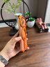 奇異殼【旋轉支架殼】適用蘋(píng)果17promax手機殼iphone17pro保護套金屬無(wú)邊框鏤空散熱防摔新款骨架支點(diǎn)殼 霞光橙【金屬無(wú)邊框/旋轉支架/一鍵拆裝】 蘋(píng)果17promax 曬單實(shí)拍圖