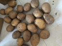 瘋搶土豆新鮮現(xiàn)挖2025新土豆農(nóng)家馬鈴薯黃皮黃心 黃心土豆小果 2斤(帶箱) 曬單實拍圖