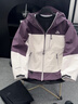 伯希和（Pelliot）【山殼PRO】硬殼沖鋒衣男女單沖外套拼色工裝防風(fēng)防水夾克戶(hù)外服 烏梅紫+淺米色 | 山殼升級款 S 曬單實(shí)拍圖