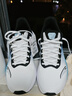 安踏（ANTA）毒刺6男鞋跑步鞋秋冬季新款運動(dòng)鞋男款皮面減震耐磨跑鞋綜訓鞋 純凈白/信號藍/基礎黑 【皮面防潑水】 42 曬單實(shí)拍圖