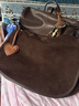 裘真植鞣磨砂皮信使馬鞍包女斜挎單肩慵懶感大容量通勤包秋冬新款 咖啡色-磨砂皮 曬單實(shí)拍圖