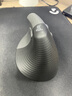 羅技（Logitech）Lift人體工學(xué)鼠標(biāo) 垂直鼠標(biāo) 小手鼠標(biāo) 無(wú)線藍(lán)牙鼠標(biāo) 3臺(tái)設(shè)備秒切換 帶Logi Bolt接收器 黑色 曬單實(shí)拍圖