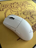 雷蛇（Razer）毒蝰v3pro專業(yè)版 輕量化無線游戲鼠標(biāo) 人體工程學(xué)設(shè)計宏電競鼠標(biāo)  lol吃雞CSGO瓦羅蘭特鼠標(biāo) 白色（輕約55克 自帶8KHZ接收器） 曬單實拍圖