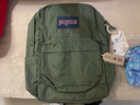 JANSPORT杰斯伯雙肩包新款女包男背包學(xué)生書(shū)包透氣通勤包 4QUEKM1軍綠色-側袋+隔層 曬單實(shí)拍圖