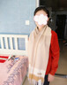 玖慕（JIUMU）100%山羊絨圍巾女秋冬季披肩女士保暖圍脖圣誕節生日禮物禮盒裝 曬單實(shí)拍圖