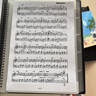得力（deli）20張40頁(yè)可書(shū)寫(xiě)資料冊(cè) 可分類琴譜夾學(xué)生課外鋼琴曲譜夾 吉他古箏譜夾子五線譜夾 PM323-40 黑色 曬單實(shí)拍圖