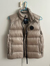 加拿大鵝（Canada Goose）Cypress 女士黑標羽絨馬甲休閑外套大鵝羽絨服 經(jīng)典升級 2237LB 9432 石灰色 M 曬單實(shí)拍圖
