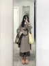 她芙（tafu）品牌女裝毛呢外套女2025冬季新款小個(gè)子赫本風(fēng)氣質(zhì)牛角扣呢子大衣 淺灰色 M 曬單實(shí)拍圖