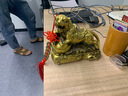 銅瑞祥純銅虎嘯生財生肖虎擺件金錢(qián)虎上山虎面裝飾品虎年吉祥物銅老虎 二款 元寶虎  約1.6kg 19*7*17cm 曬單實(shí)拍圖