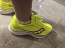 Saucony索康尼菁華15跑鞋女輕量緩震透氣運動(dòng)訓練運動(dòng)跑步鞋子Kinvara 15 熒光綠蘭220 37 曬單實(shí)拍圖