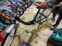 永久城市通勤自行車(chē)26英寸實(shí)心胎成人男女買(mǎi)菜兒童通勤休閑城市單車(chē)黑 曬單實(shí)拍圖