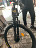 永久自行車成人山地車自行車學(xué)生男女鋁合金變速公路自行車油碟單車 【鋼架/全套密封軸承】黑金色 24速 26寸【推薦155-185cm】 曬單實拍圖