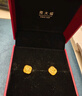 周大福 爆閃方糖足金黃金耳釘(工費320) 約3.05g F229665 曬單實(shí)拍圖