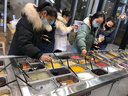 歐格魯沙拉臺商用保鮮工作臺開(kāi)槽涼菜水果撈展示柜冰箱冷藏冷凍冰柜 1.8米冷藏沙拉臺/配10個(gè)盒 曬單實(shí)拍圖