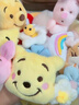 迪士尼（DISNEY）小熊維尼卡通公仔毛絨玩偶花束噗噗送女友閨蜜生日告白禮物 加大款正版維尼+賀卡+燈帶+禮袋 曬單實(shí)拍圖