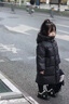 G.DUCKKIDS品牌羽絨棉服女童黑金冬季2025新款洋氣男童孩寶寶中長款兒童外套 黑色 110 曬單實拍圖