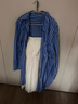 初語(yǔ)設計師款條紋連衣裙女2024秋季新款氣質(zhì)飄帶襯衫裙polo領(lǐng)長(cháng)裙 深藍底白條 L 曬單實(shí)拍圖