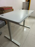 凡積電動(dòng)升降桌智能鋼化玻璃電腦電競家用學(xué)習辦公可移動(dòng)工作臺書(shū)桌子 白鋼化玻璃桌面【帶雙充電口】 100x60x75CM 曬單實(shí)拍圖
